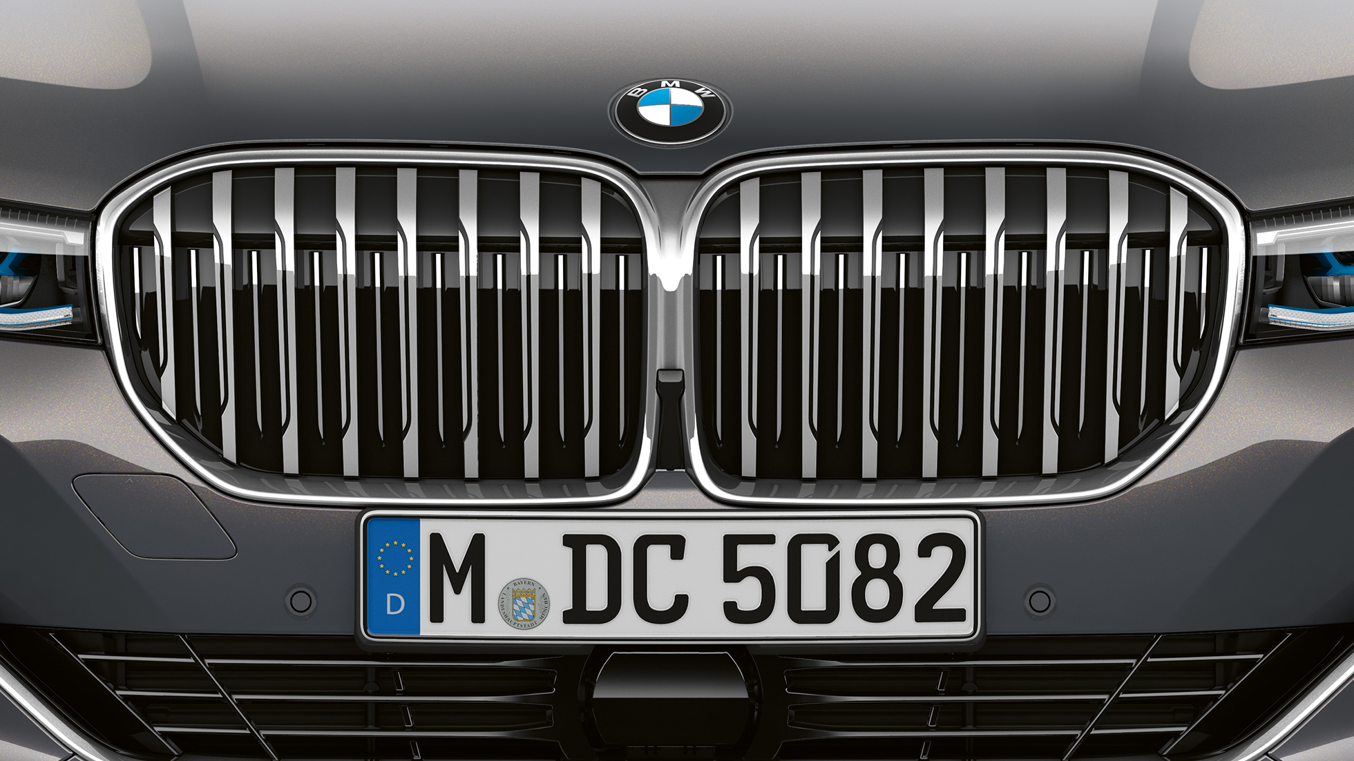 BMW radu 7 Sedan s dizajnom exteriéru Pure Excellence, volič automatickej prevodovky BMW radu 7 Sedan s dizajnom exteriéru Pure Excellence: Detail BMW mriežky chladiča