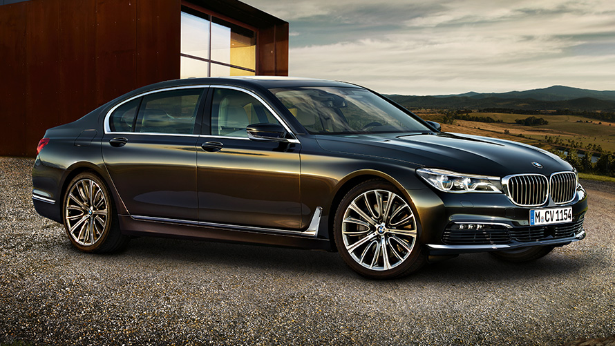 BMW radu 7 Sedan (G12) bočný pohľad statický BMW radu 7 Sedan (G12) bočný pohľad statický