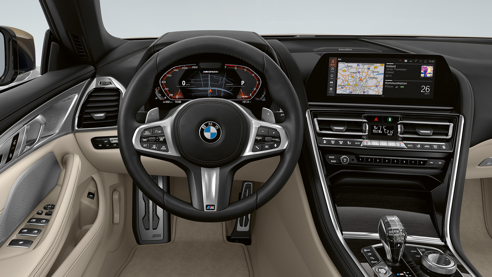 BMW M850i xDrive, metalíza Dravit Grey, kokpit a M Šport volant. BMW M850i xDrive, metalíza Dravit Grey, kokpit a M Šport volant.