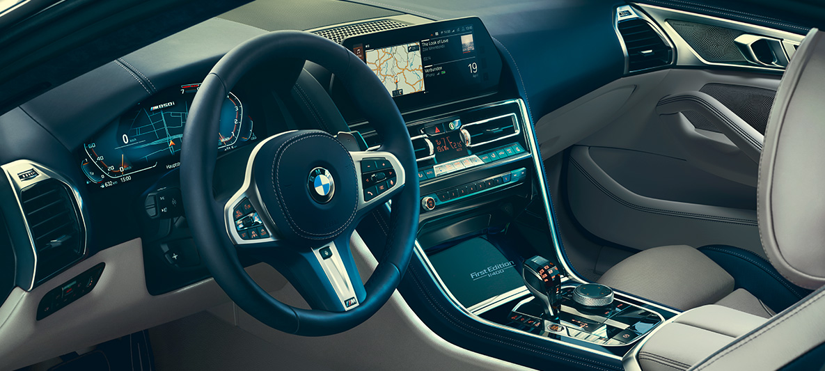 BMW M850i Coupé First Edition, kokpit vodiča Kokpit vodiča modelu BMW M850i Coupé First Edition