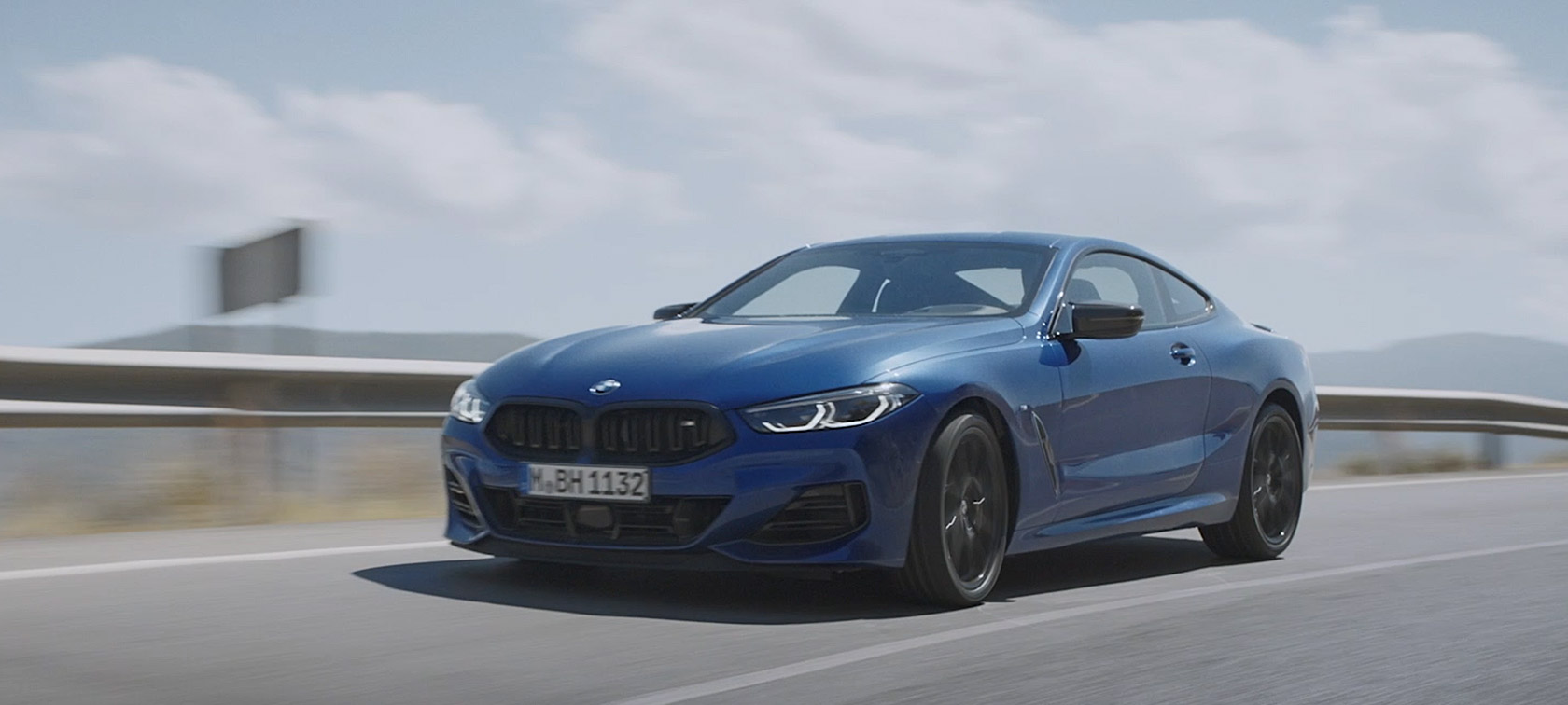 BMW radu 8 Coupé G15 LCI Facelift 2022 jazdná dynamika vo videu BMW radu 8 Coupé G15 LCI Facelift 2022 jazdná dynamika vo videu