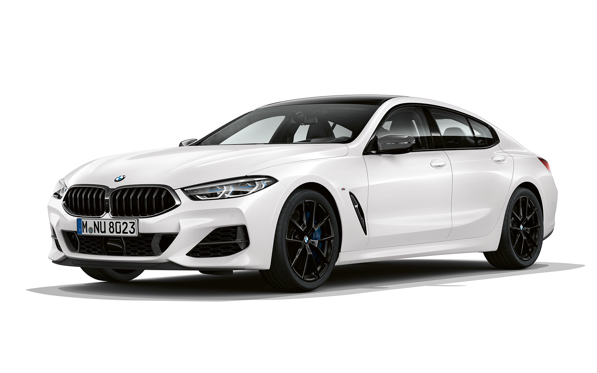 Pure Contrast trojštvrťový predný pohľad BMW radu 8 Gran Coupé, Pure Contrast trojštvrťový predný pohľad