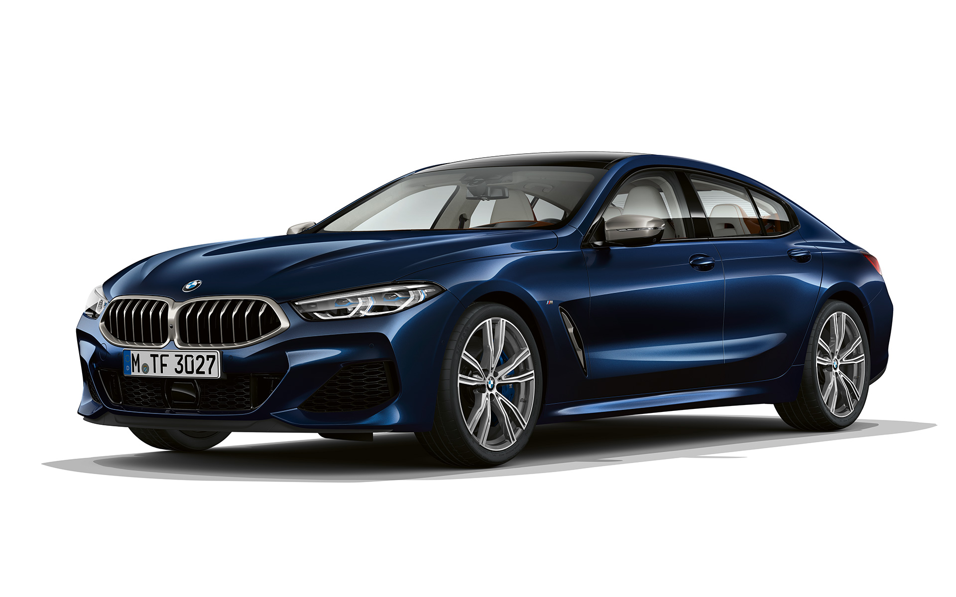 Individual Sophistication trojštvrťový predný pohľad BMW radu 8 Gran Coupé, Individual Sophistication trojštvrťový predný pohľad