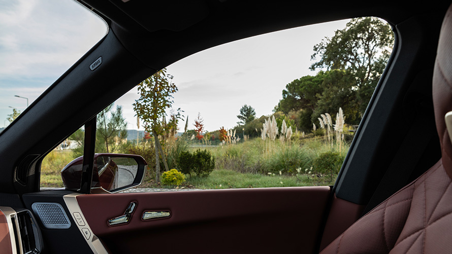 BMW iX i20 elektrické SUV udržateľnosť BMW iX i20 2021 elektrické SUV interiér Suite udržateľnosť