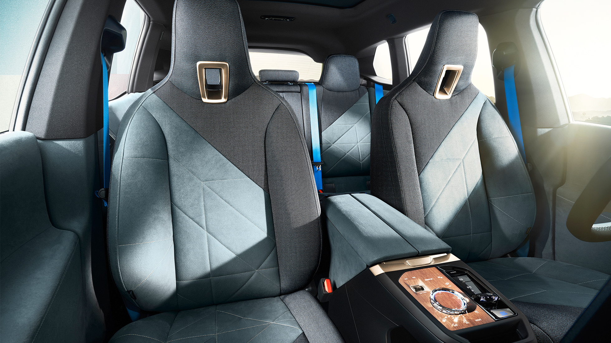 BMW iX zadné sedadlá Loft Stonegrey BMW iX i20 zadné sedadlá Loft Stonegrey