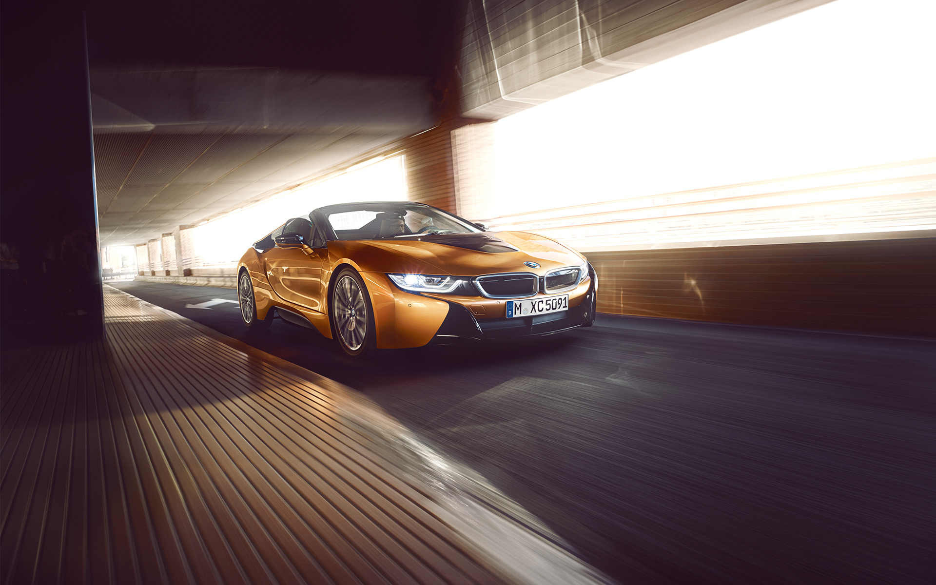 bmw-i8-roadster-images-videos-image-01 bmw-i8-roadster-images-videos-image-01