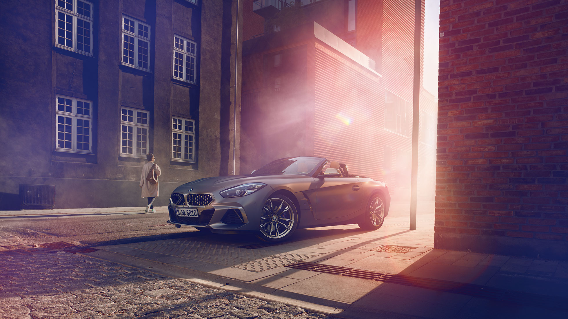 BMW Z4 M40i G29 predobočný pohľad BMW Z4 Roadster M40i G29 2019 Roadster BMW Individual metalíza Frozen Grey predobočný pohľad