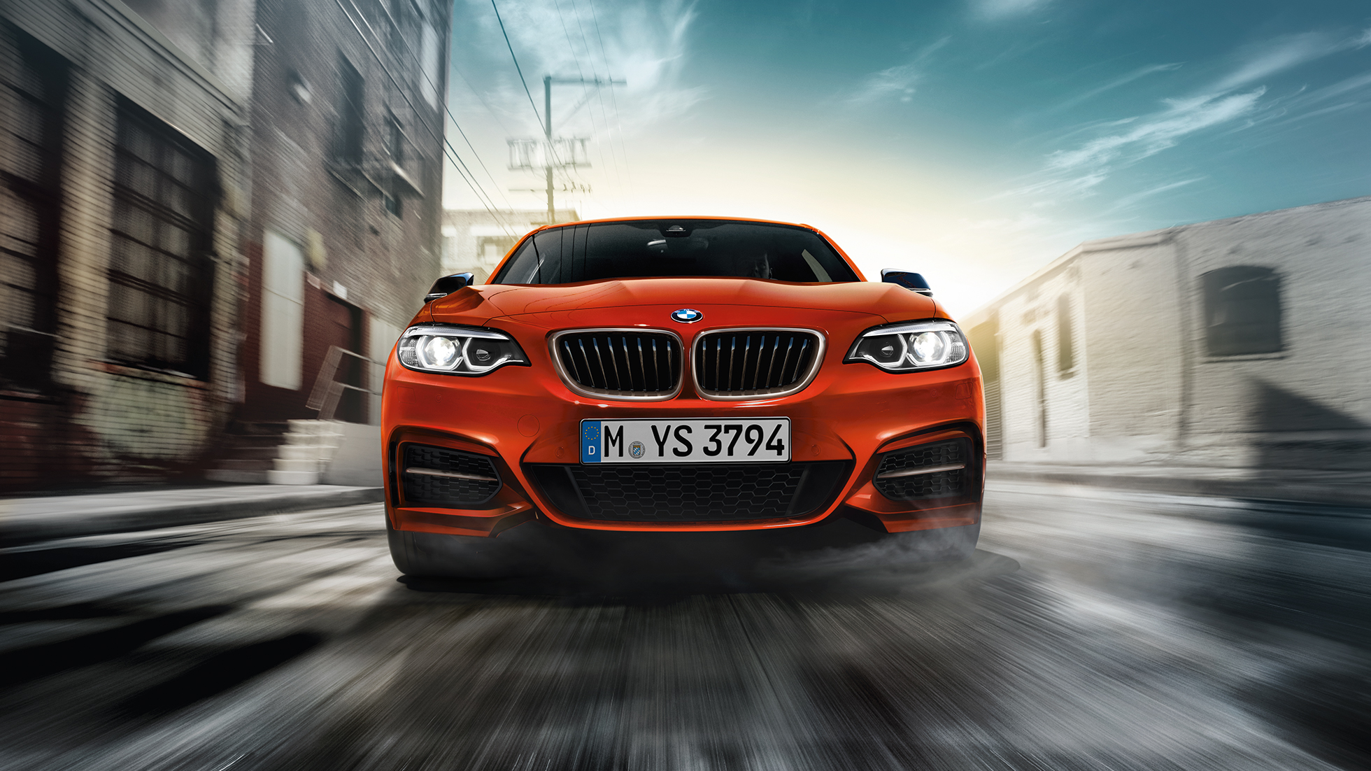 Predný dizajn BMW M240i Coupé Predný dizajn BMW M240i Coupé F22 2017 metalíza Sunset Orange predný pohľad