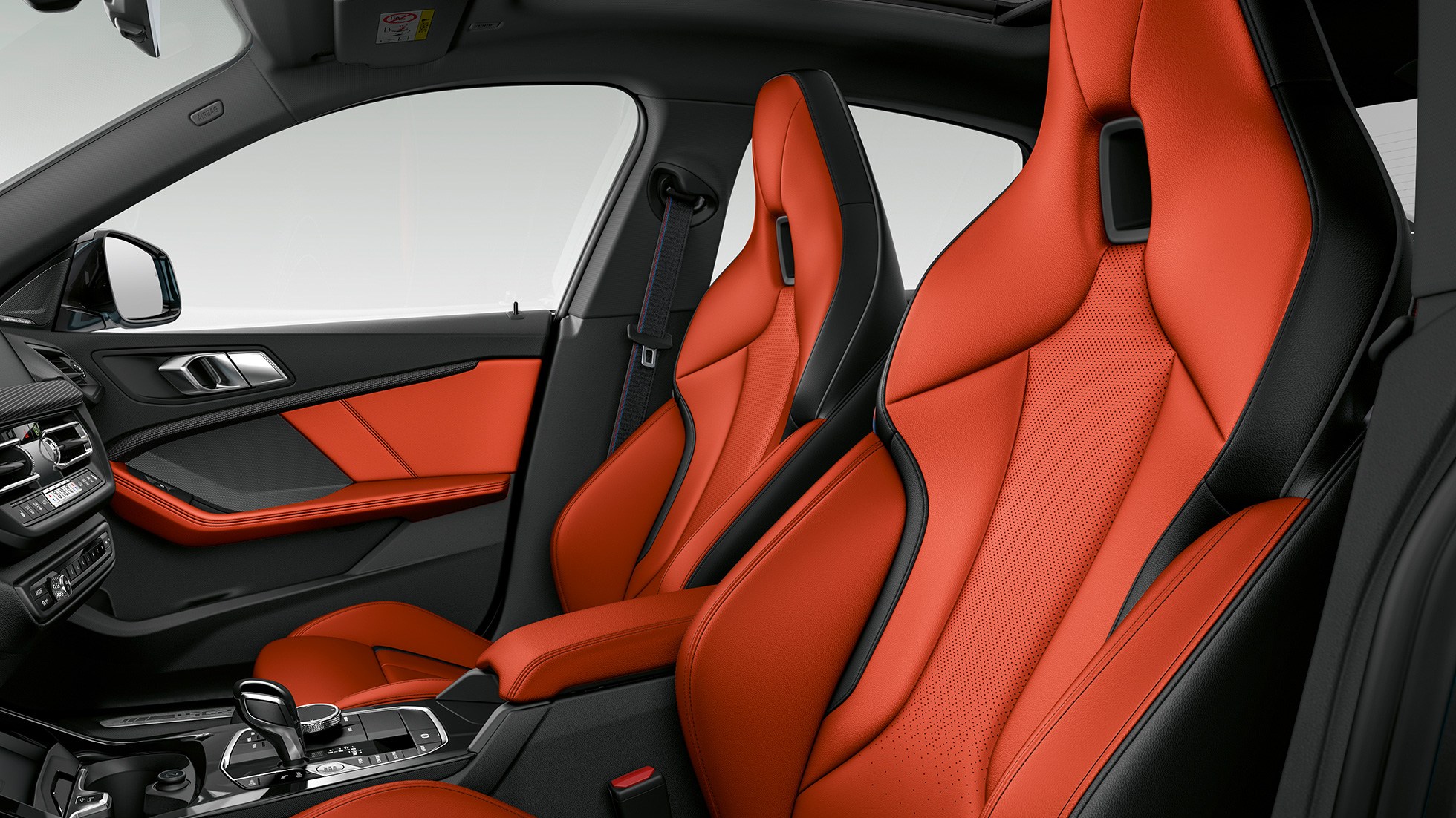 Interiér BMW M235i xDrive Gran Coupé Prémiový interiér BMW M235i xDrive Gran Coupé 2020 F44 interiér
