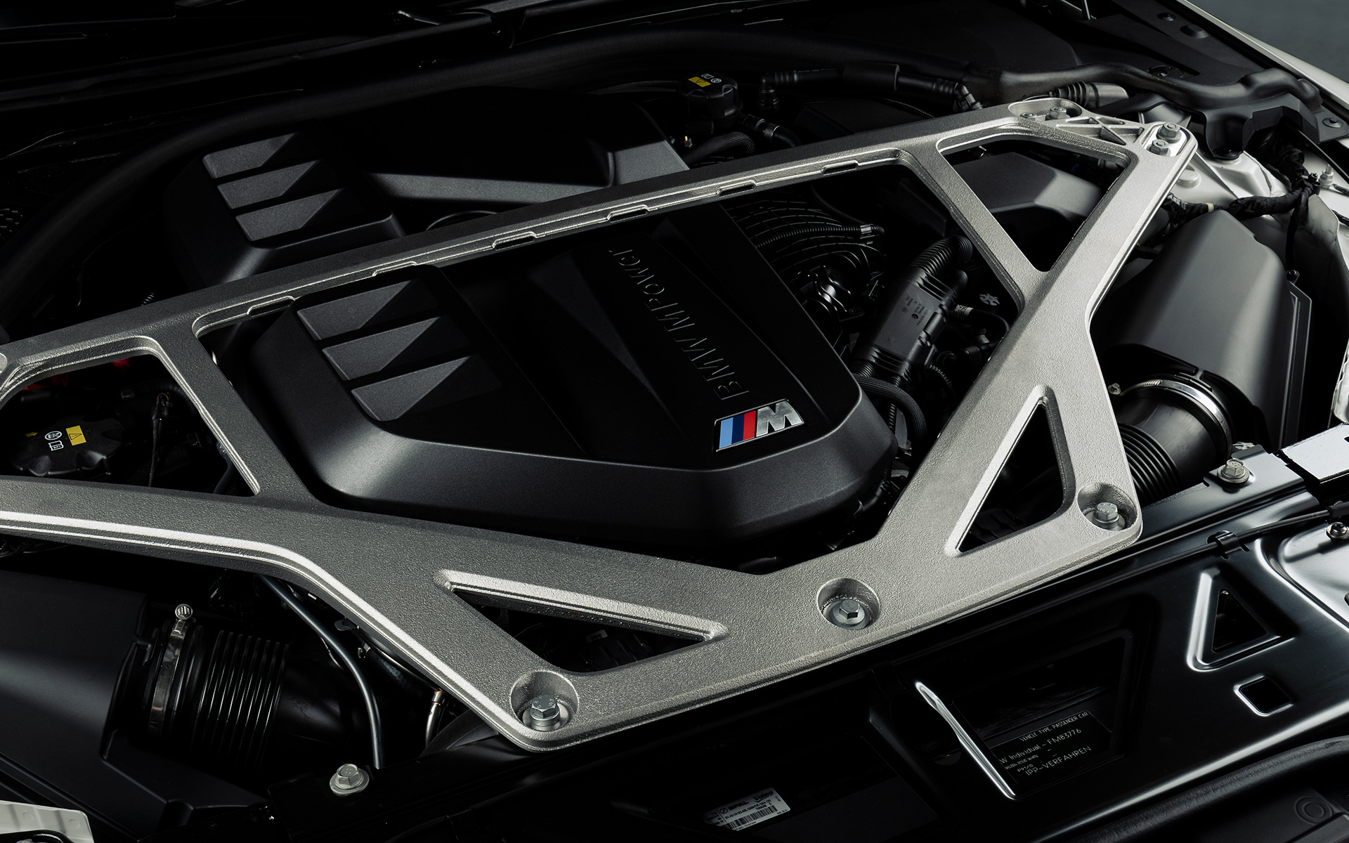 M karbónová predná rozpera BMW M3 CS G80 BMW M3 CS G80 M karbónová predná rozpera