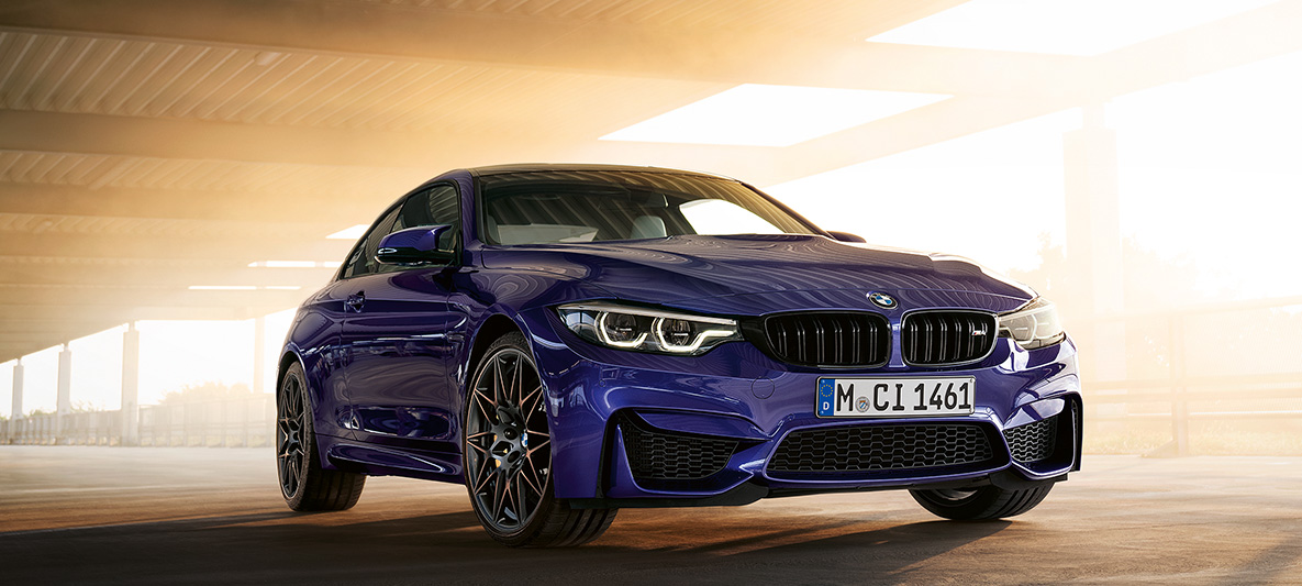 BMW M4 Coupé, M Heritage Edition Velvet Blue BMW M4 Coupé, M Heritage Edition, špeciálna edícia, Velvet Blue
