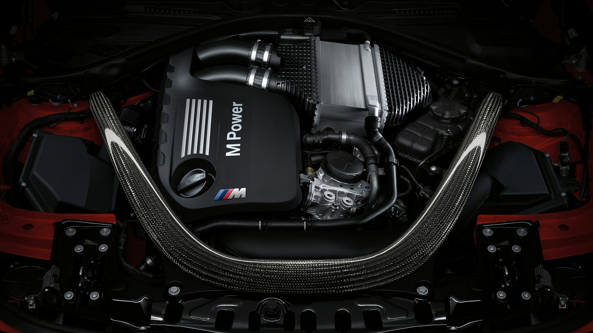 BMW M4 Coupé, Radový benzínový 6-valec BMW M4 Coupé, Radový benzínový 6-valec M TwinPower Turbo