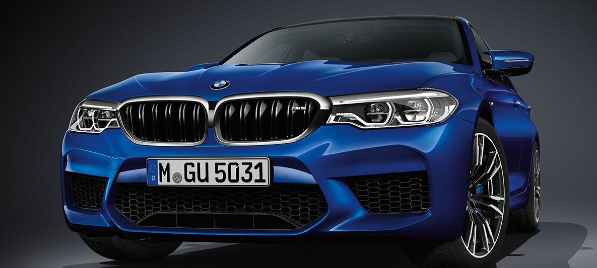M5, dizajn prednej časti. BMW M5, predný pohľad.