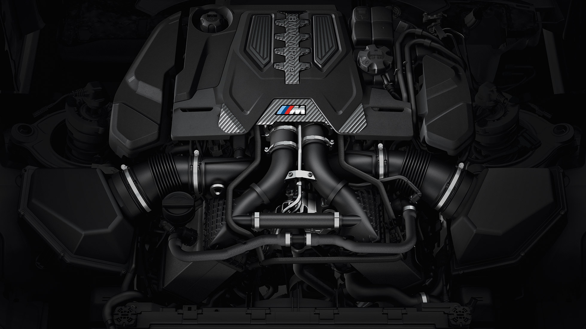 M TwinPower Turbo 8-valcový benzínový motor. BMW M5 Competition motor s M krytom.