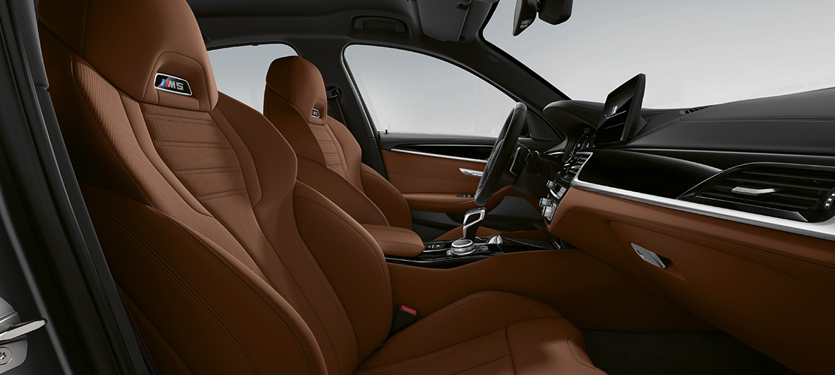 BMW Individual BMW M5 Sedan F90 2020 BMW Individual celokožené čalúnenie Merino Tartufo/interiér Black BMW Individual BMW M5 Sedan F90 LCI Facelift 2020 BMW Individual celokožené čalúnenie Merino Tartufo/interiér Black