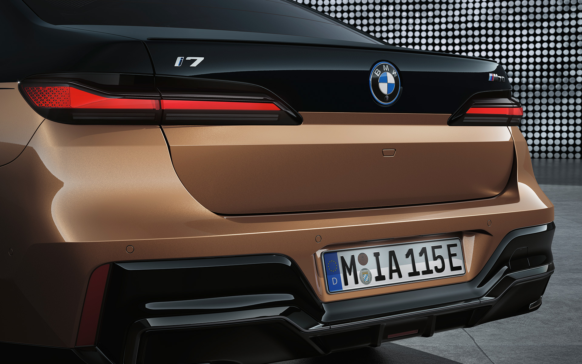 BMW i7 M70 xDrive Sedan G70 M zadný spojler