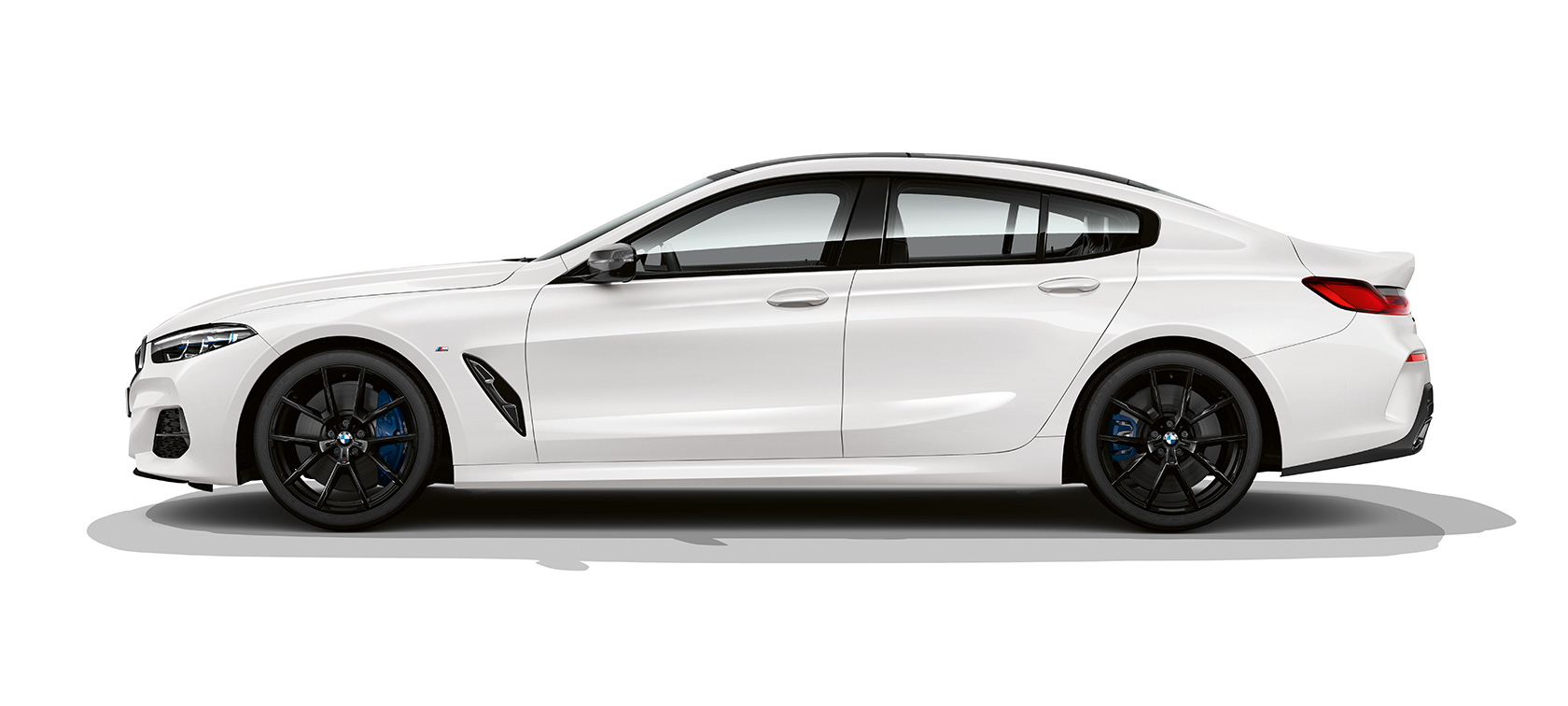 BMW M850i xDrive Gran Coupé bočný pohľad BMW M850i xDrive Gran Coupé G16 2019 BMW Individual Mineral White bočný pohľad