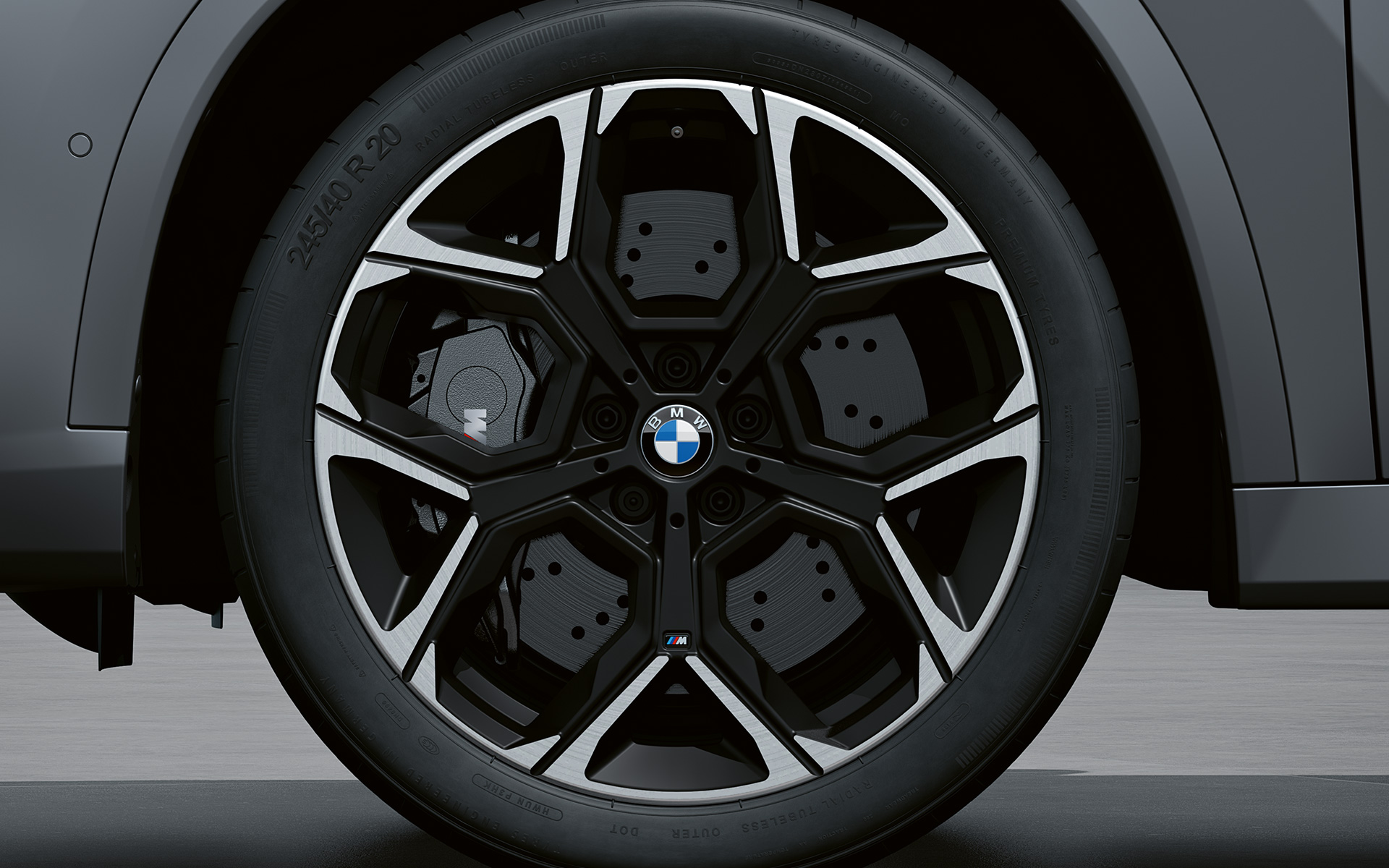 BMW X1 M35i xDrive disk z ľahkej zliatiny BMW X1 M35i xDrive exteriér disk z ľahkej zliatiny