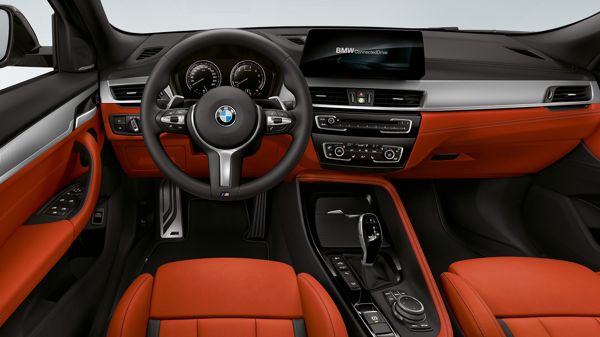 M kožený volant BMW X2 M35i M kožený volant BMW X2 M35i F39 interiér