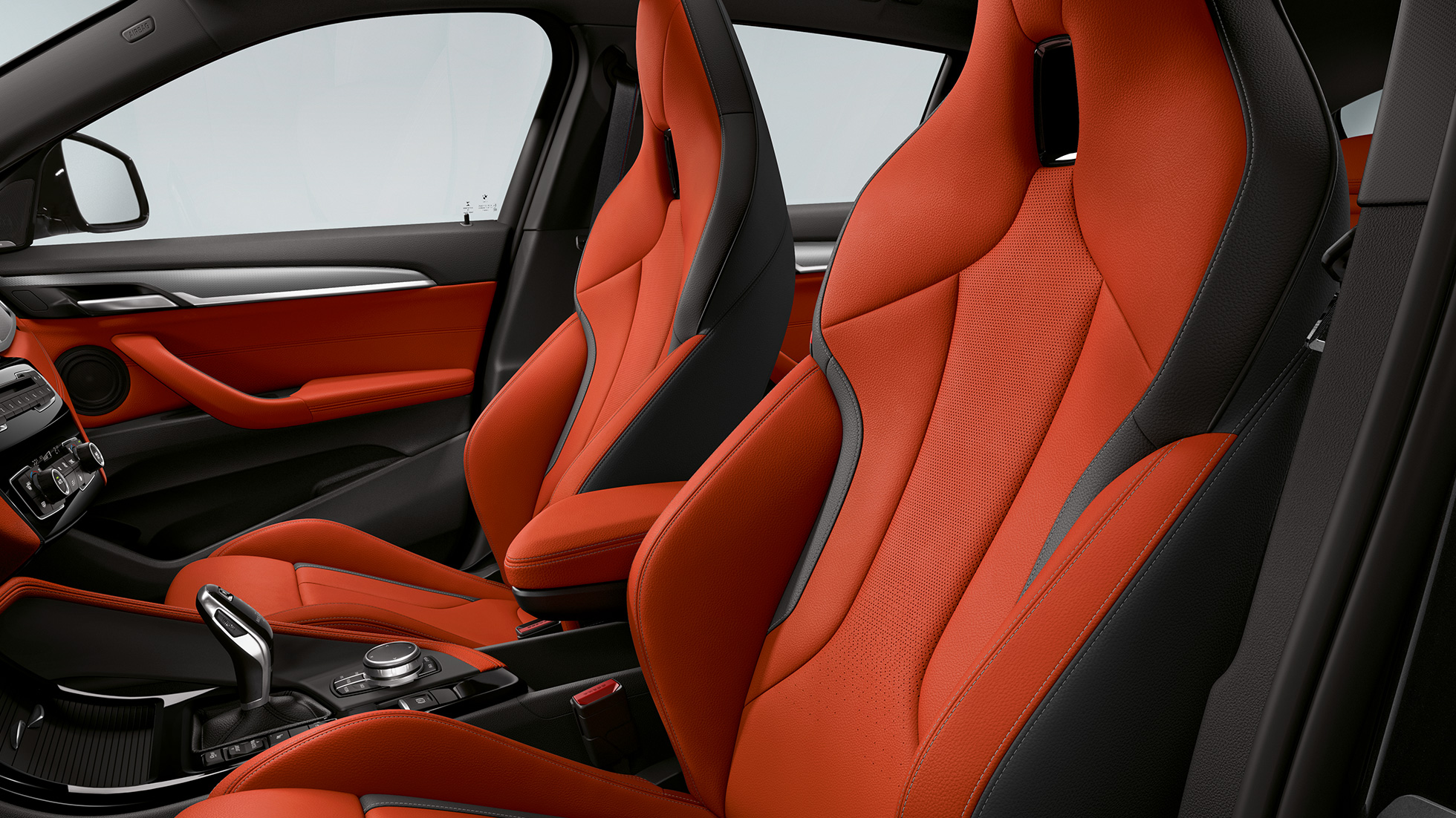 M Sport sedadlá BMW X2 M35i M Sport sedadlá BMW X2 M35i interiér