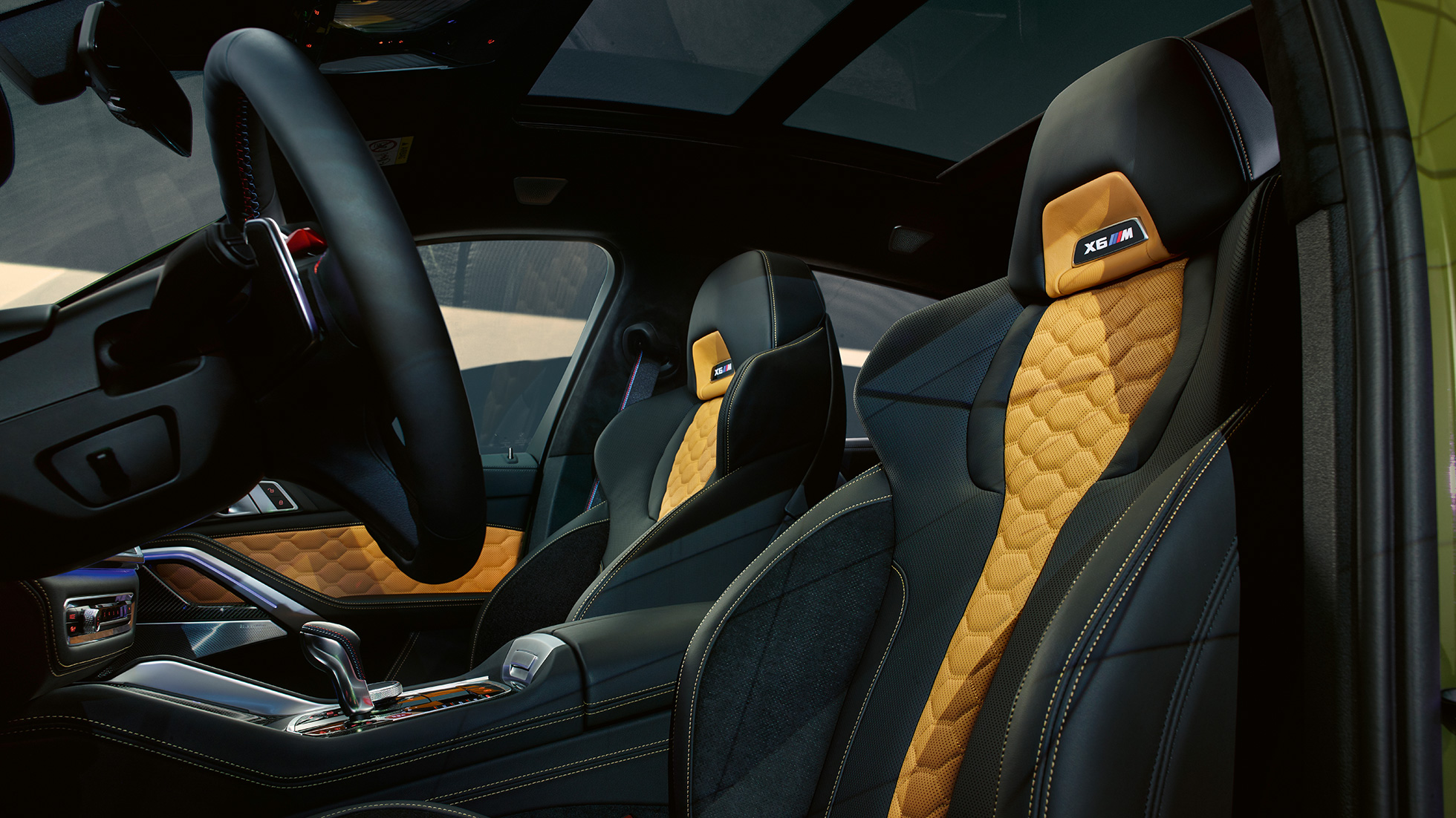 M multifunkčné sedadlá BMW X6 M Competition M multifunkčné sedadlá BMW X6 M Competition F96 2020 interiér