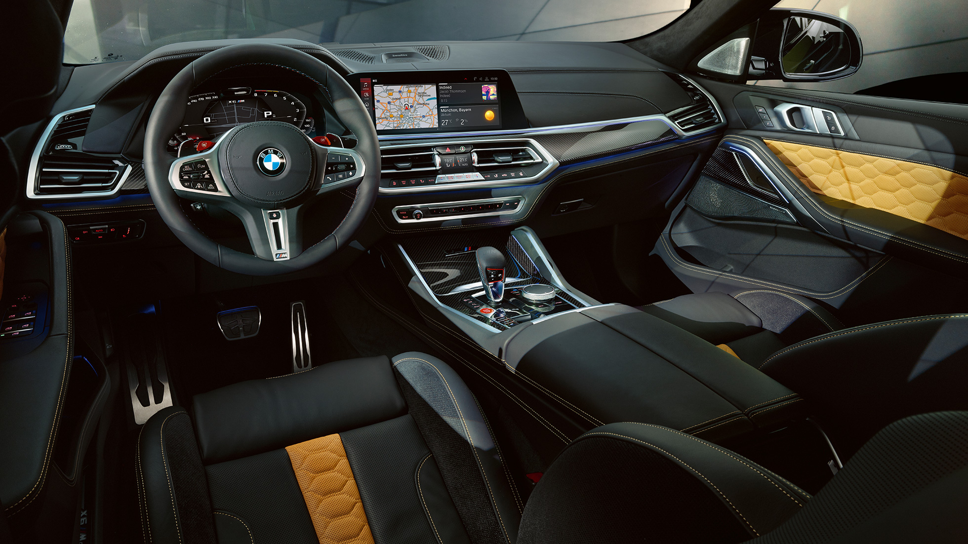 Kokpit BMW X6 M Competition Kokpit BMW X6 M Competition interiér