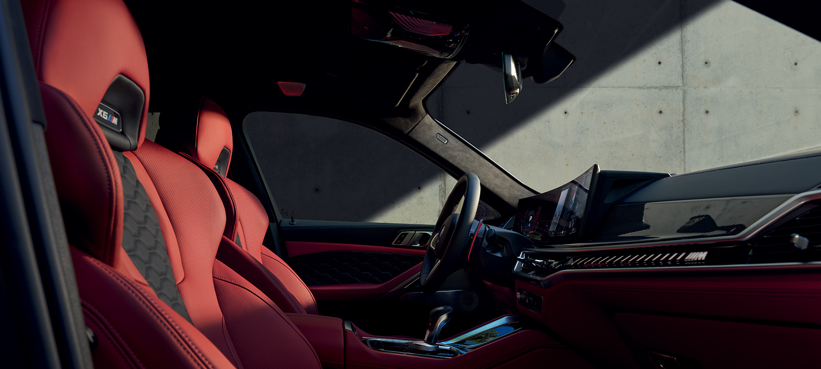 BMW X6 M Competition F96 kokpit a technológie BMW X6 M Competition F96 2023 kokpit a technológie