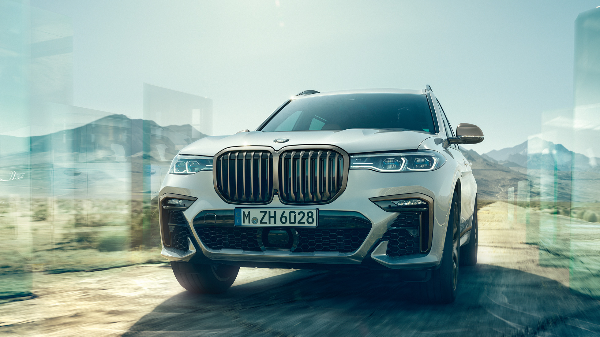 BMW X7 M50d, predný pohľad BMW X7 M50d vo farbe Mineral White, predný pohľad, G07, 2019