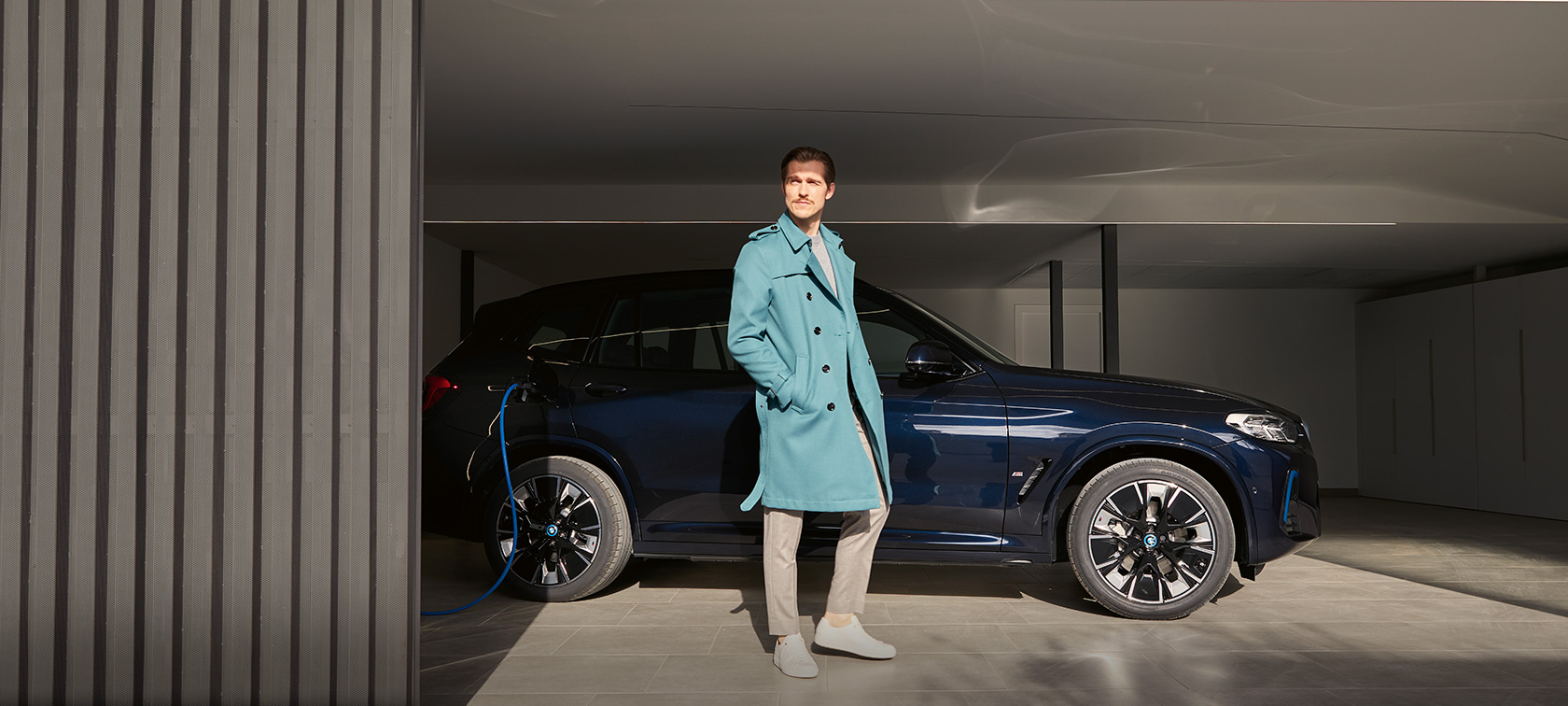 Bočný pohľad BMW iX3 G08 M Carbon Black BMW iX3 G08 2021 M Carbon Black bočný pohľad