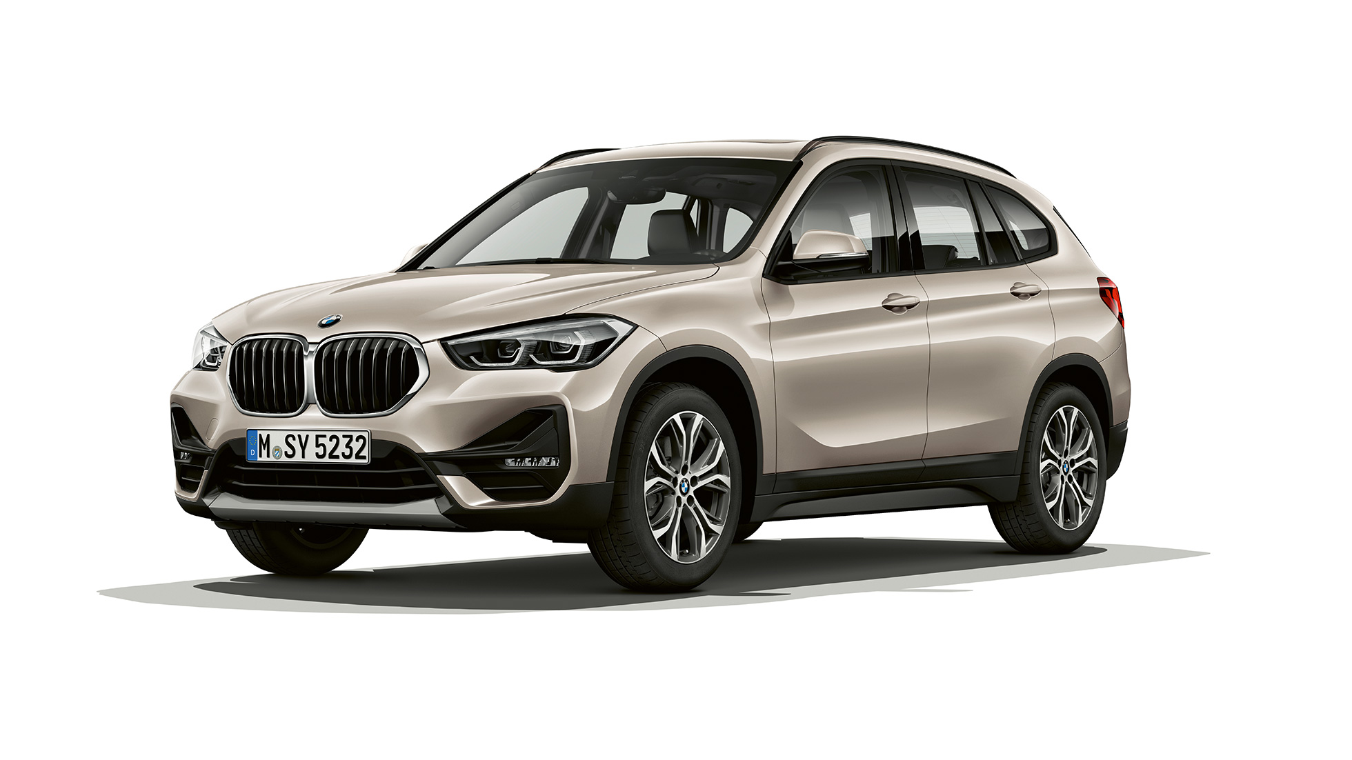 BMW X1, model Advantage, trojštvrťový predný pohľad BMW X1, model Advantage, trojštvrťový predný pohľad, snímka v štúdiu