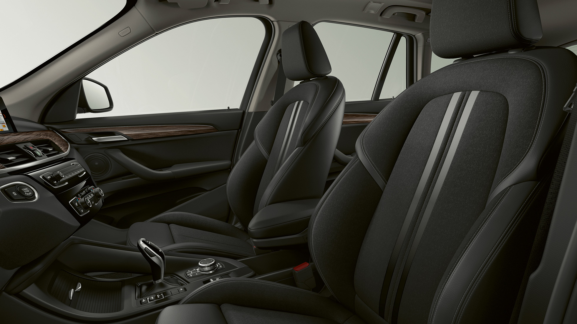 BMW X1, model Advantage, čalúnenie BMW X1, model Advantage, interiér so zameraním na čalúnenie