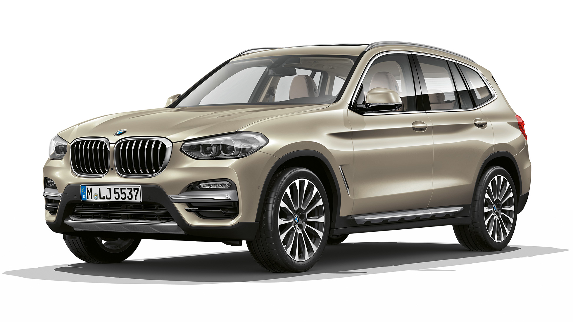 BMW X3 M40i, model Luxury Line, trojštvrťový predný pohľad BMW X3 M40i, model Luxury Line, trojštvrťový predný pohľad