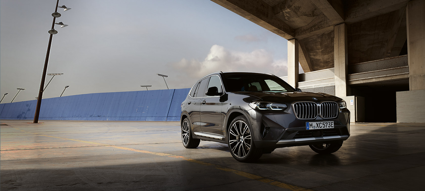 BMW X3 G01 zadobočný pohľad jazdný 2021