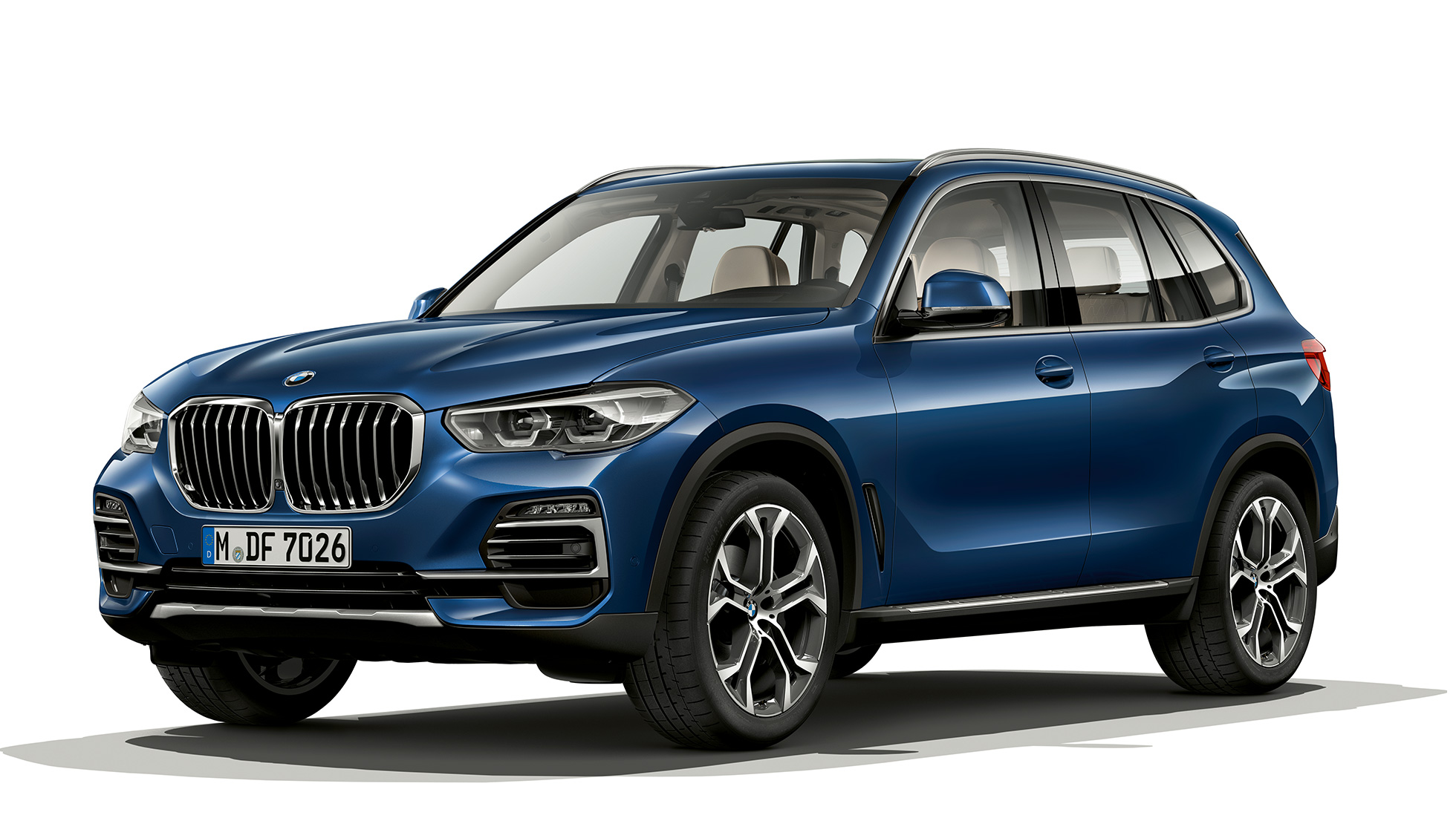 Model xLine BMW X5 xDrive40i predobočný pohľad Model xLine BMW X5 xDrive40i G05 2018 metalíza Phytonic Blue predobočný pohľad