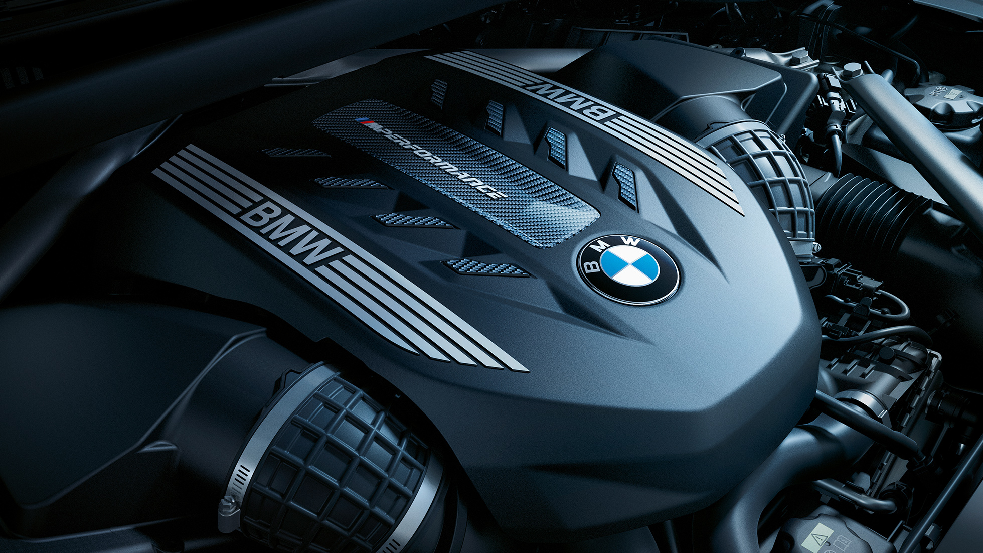 BMW X6 motor. Detailný pohľad na motor BMW X6.