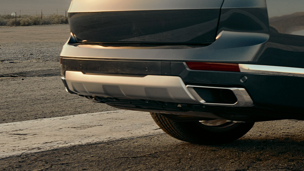 M Šport výfukový systém Detailný pohľad na zadné partie BMW X7 a M Šport výfukový systém