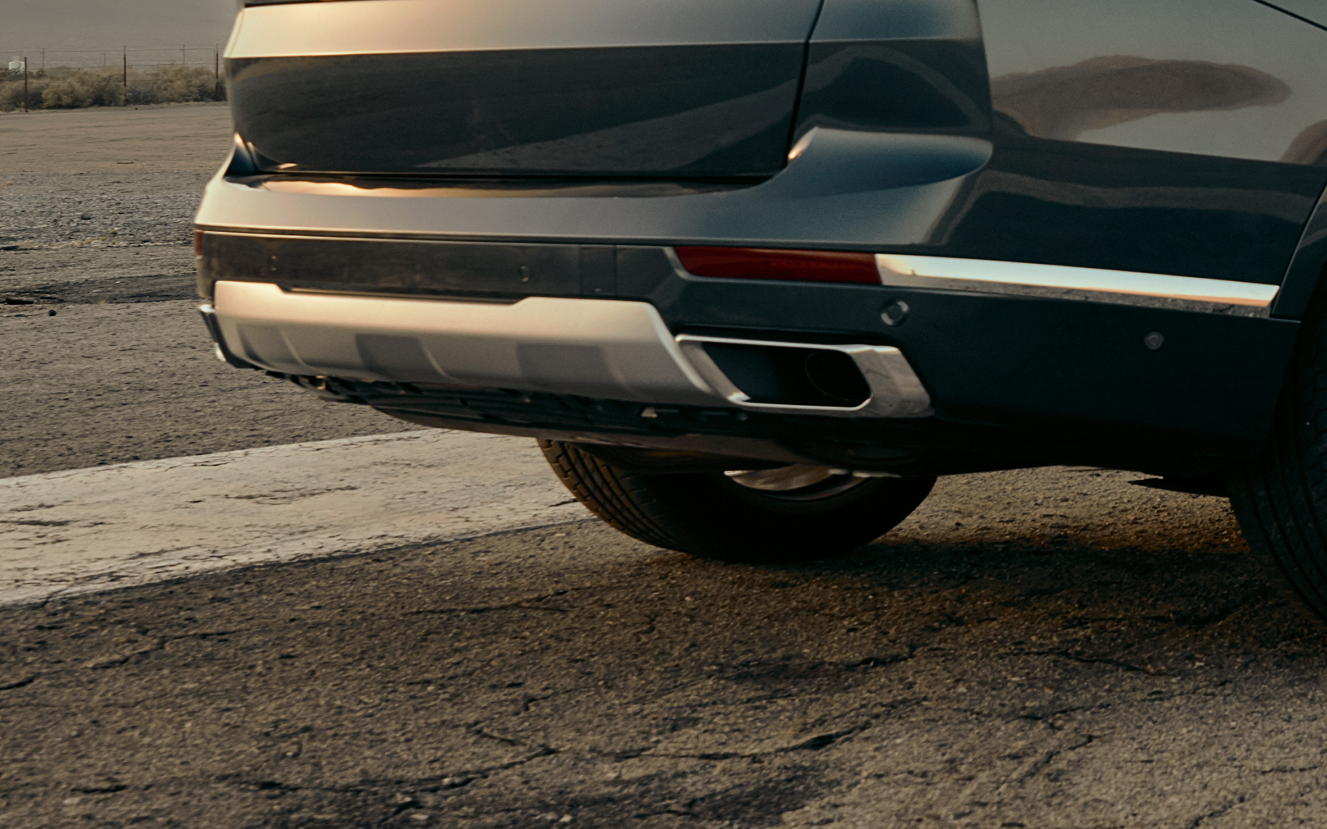 M Sport výfukový systém BMW X7 G07 2019 detailný pohľad zadný M Sport výfukový systém BMW X7 G07 2019 detailný pohľad zadný