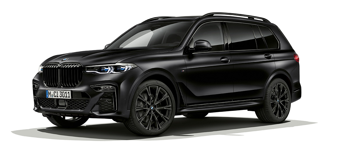 BMW X7 Edition BMW Individual metalíza Frozen Black G07 2019 BMW X7 Edition BMW Individual metalíza Frozen Black G07 2019 predobočný pohľad