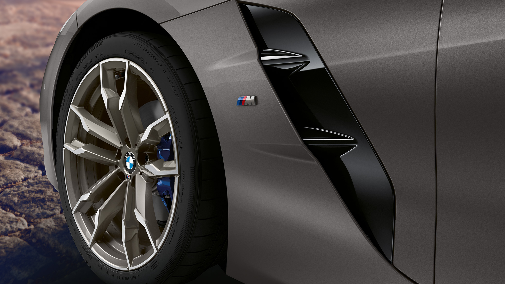 Predné koleso BMW Z4 Roadster Predné koleso sivého BMW Z4 Roadster