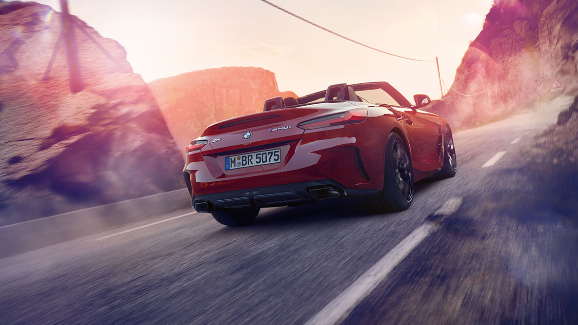 BMW Z4 Roadster zozadu Zadný jazdný záber na BMW Z4