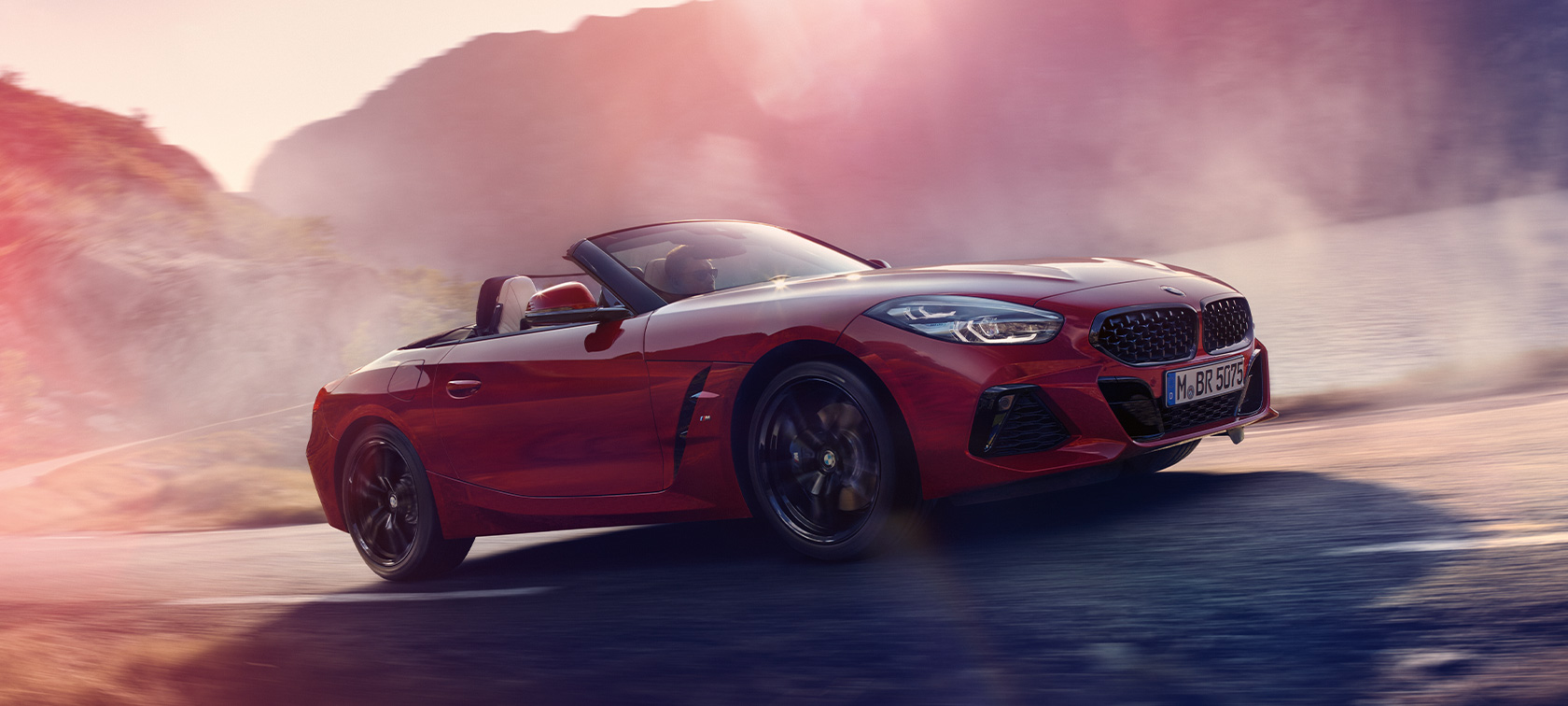 BMW Z4 M40i Roadster (G29) bočný pohľad jazdný BMW Z4 M40i Roadster (G29) bočný pohľad jazdný