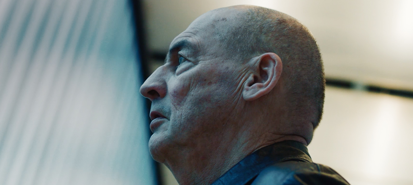 Rem Koolhaas Rem Koolhaas v bočnom profile