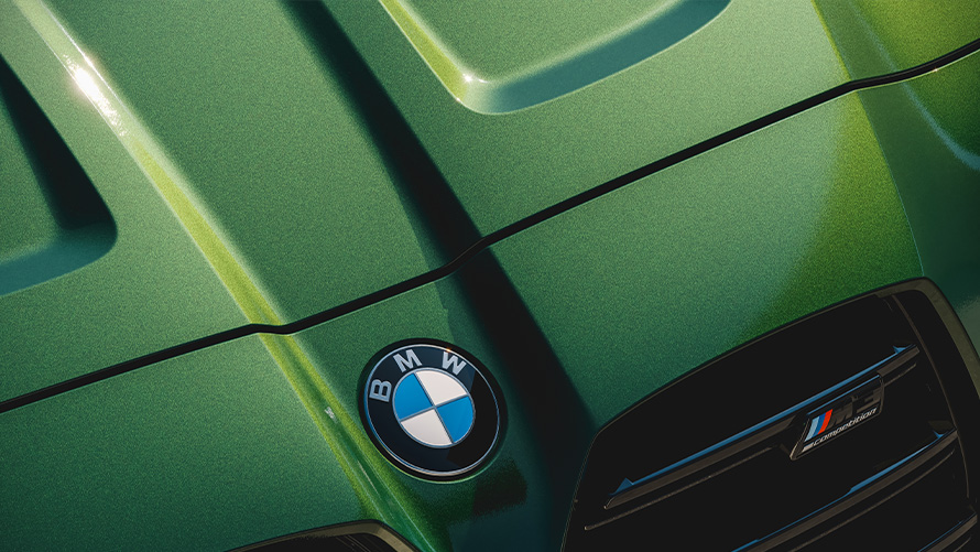 BMW M3 Competition M xDrive Touring BMW Individual metalíza Verde Ermes BMW logo BMW M3 Competition M xDrive Touring G81 2022 BMW Individual metalíza Verde Ermes BMW logo a BMW obličky detailný pohľad