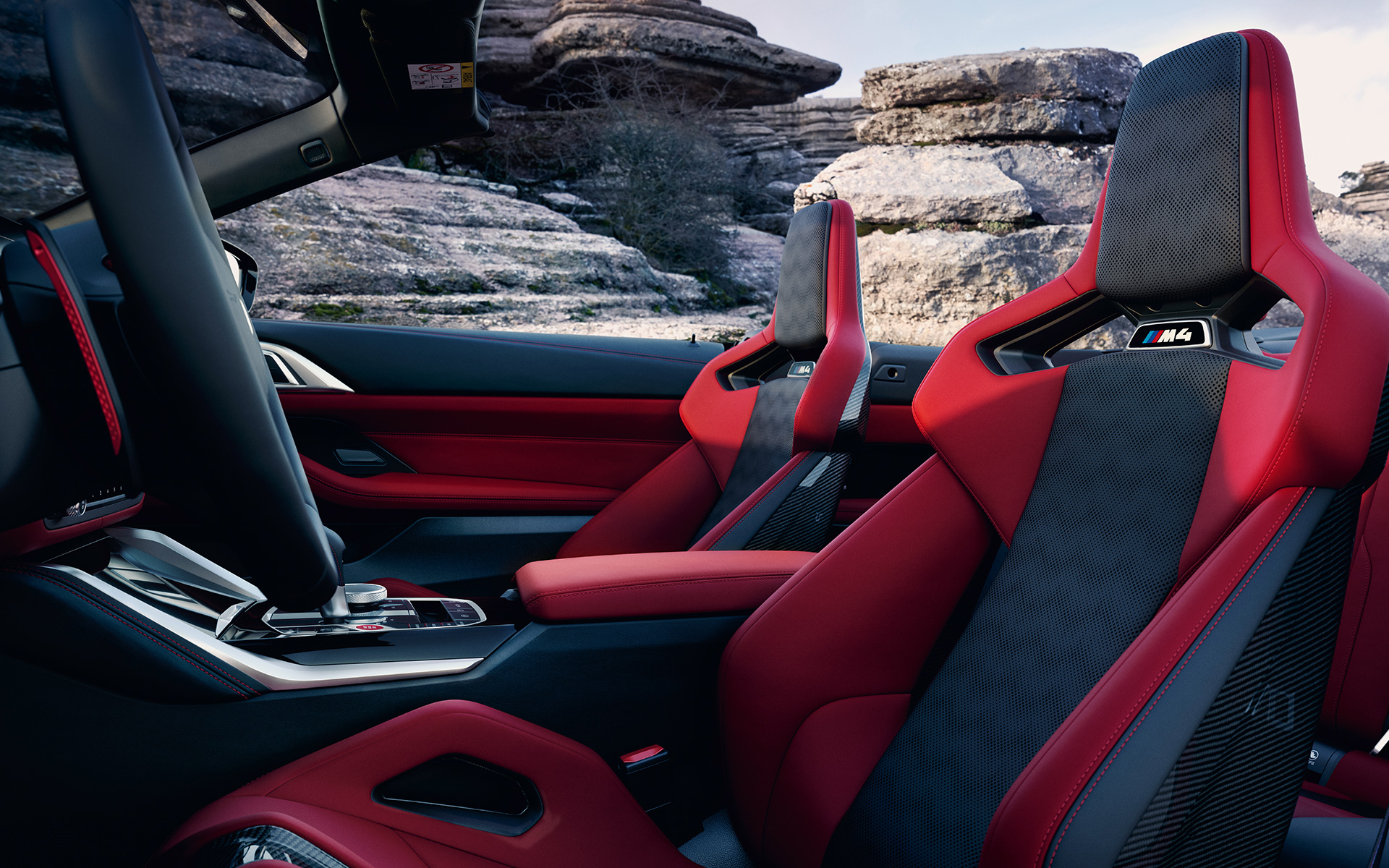 BMW Individual celokožené čalúnenie Merino s jemnou štruktúrou Fiona Red/Black BMW Individual celokožené čalúnenie Merino s jemnou štruktúrou Fiona Red/Black
