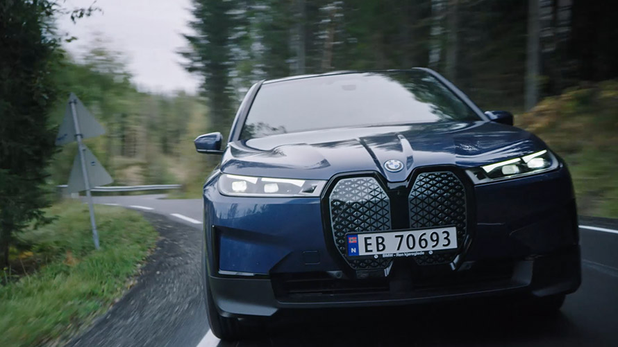 Komfort a zábavná jazda v elektrických vozidlách BMW vo videu Komfort a zábavná jazda v elektrických vozidlách BMW vo videu