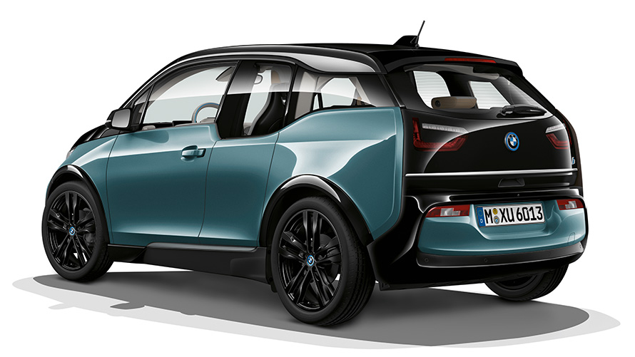 BMW i3 štúdiový záber BMW i3 štúdiový záber zadobočný pohľad