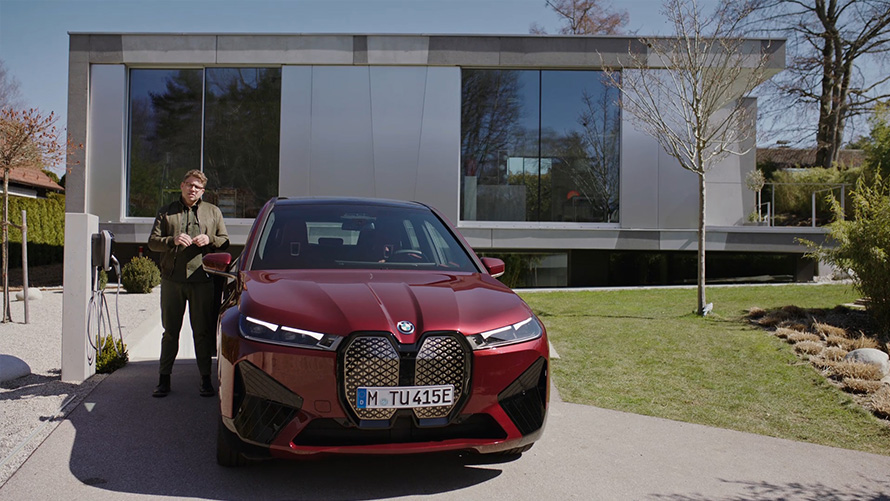 Elektrické automobily BMW iX nabíjanie doma BMW Wallbox Smart Partner Wallbox video Elektrické automobily BMW iX nabíjanie doma BMW Wallbox Smart Partner Wallbox video