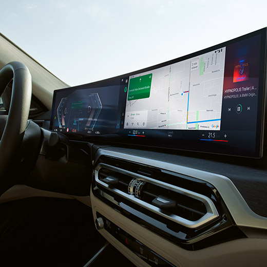 Trasy optimalizované pre nabíjanie na obrazovke BMW Curved Display
