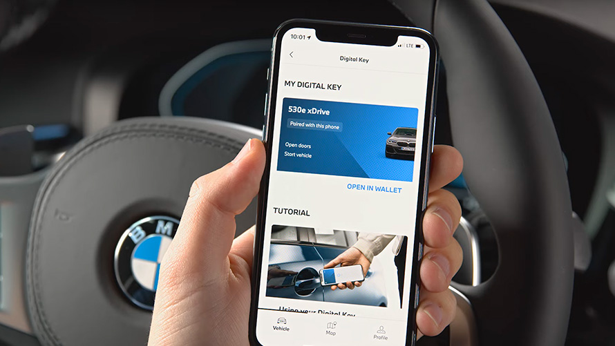 BMW Digital Key vysvetlenie funkcií a benefitov v inštruktážnom videu BMW Digital Key vysvetlenie funkcií a benefitov v inštruktážnom videu