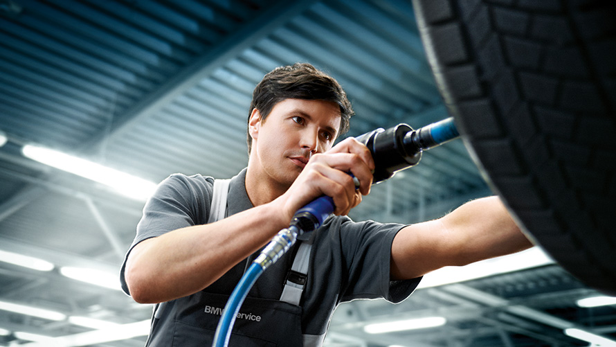 BMW servis kolies a pneumatík BMW servis kolies a pneumatík v BMW servisnej dielni